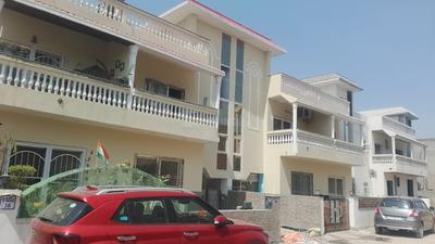 Gallery Cover Pic of Aroma Luxury Prime Villa