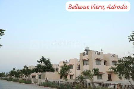 Gallery Cover Pic of Davda Bellevue Vieraaa