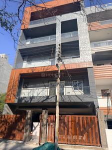 Greenfields Floors by Yogesh Bindal  Project Images