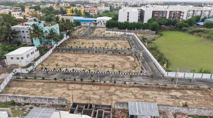 Gallery Cover Pic of G Square Crystal Phase 2