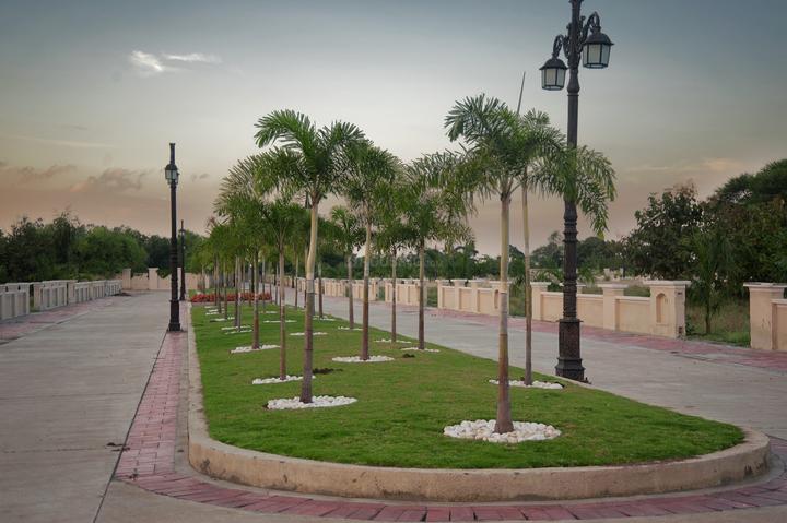 Gallery Cover Pic of Apollo Golf Links Sector C Extension And E Extension