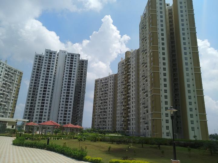 Gallery Cover Pic of Merlin Elita Garden Vista Phase 2