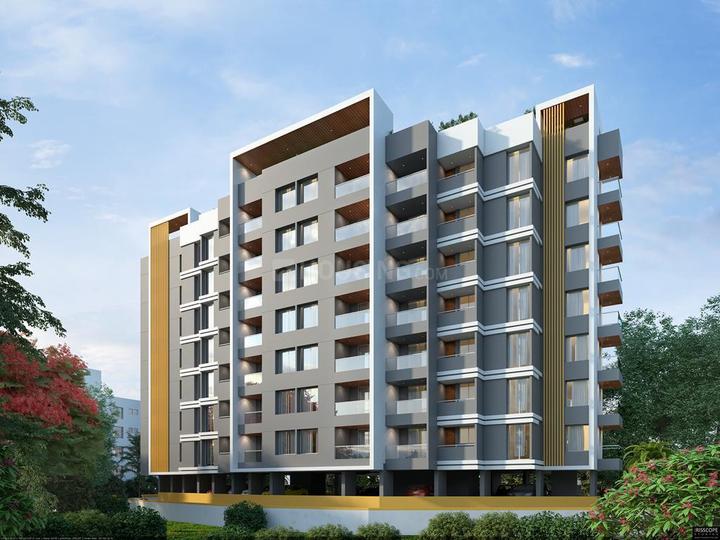 Right Porto Square Main Image 1