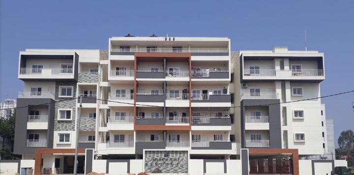 SNR White Petals More Images 1