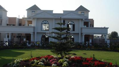 Project Image of 1670 Sq.ft 3 BHK Apartment / Flat for sale in Gandhinagar for Rs. 4000000