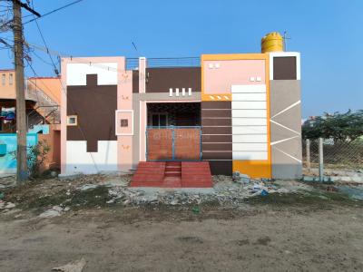 Gallery Cover Image of 1000 Sq.ft 1 RK Studio for rent in Sri Marudhar Town, Veppampattu for Rs. 8000