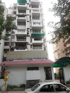 Builder Whit Rose Aprtment More Images 1