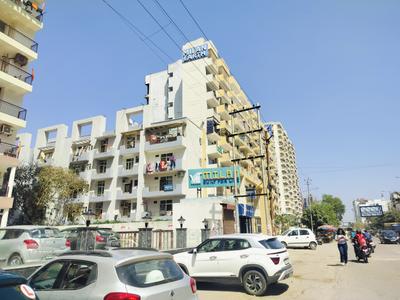 Gallery Cover Pic of Milan Earth