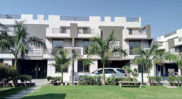 Avalon Park Elevation 1