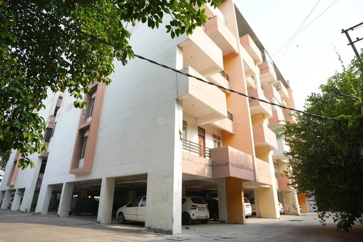 Gallery Cover Pic of Poorva Apartment