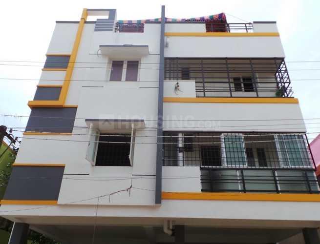 Gallery Cover Pic of Rainbow Sapphire