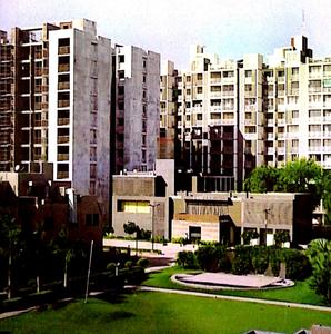 Gallery Cover Image of 1080 Sq.ft 3 BHK Apartment / Flat for rent in Divine 3BHK F And Amp Luxury Tower, Mahalgaon for Rs. 25000