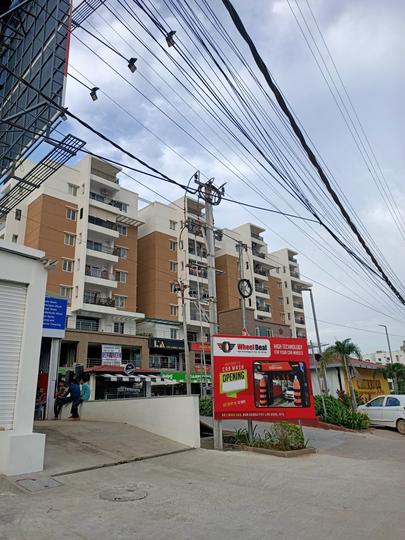 Gallery Cover Pic of Hallmark Green Canopy