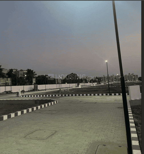 Gallery Cover Pic of Atia Aavaas 2