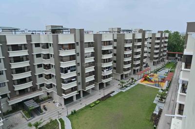 Gallery Cover Pic of SandeepG Mayfair Greens 2