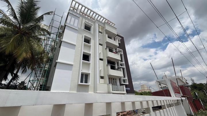 Gallery Cover Pic of West Minister