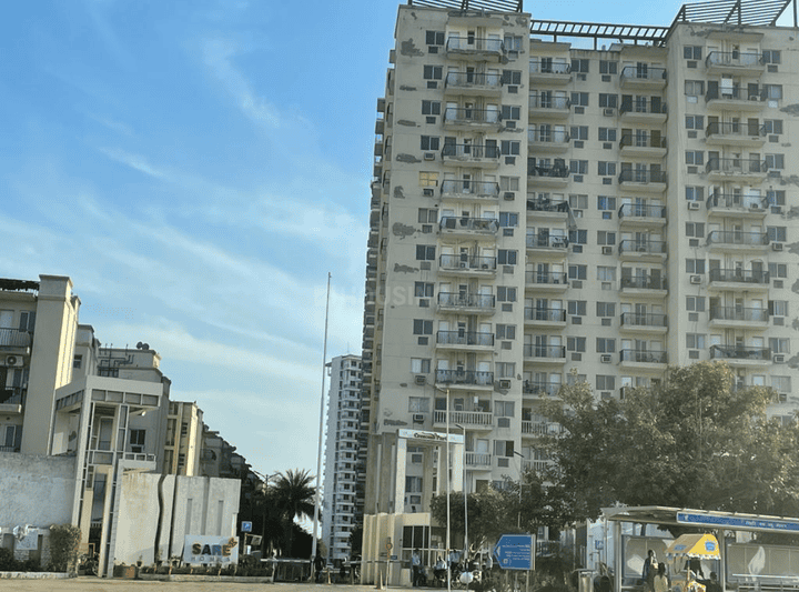 Gallery Cover Pic of Sare Crescent Green Parc