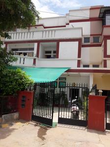 RWA Prinston Villas