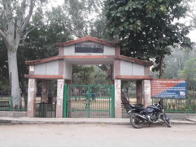 Mayur Enclave Parks 1