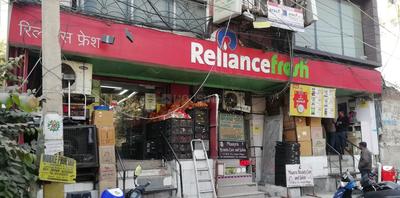 Arjun Nagar Groceries/Supermarkets 1