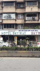 Kurla West Food & Drinks 1