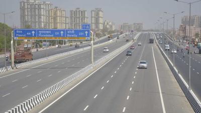 Lal Kuan Travel/Commute 2