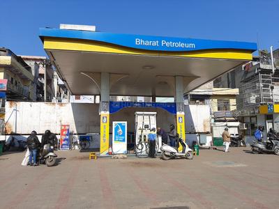 Tis Hazari Petrol Pumps 1