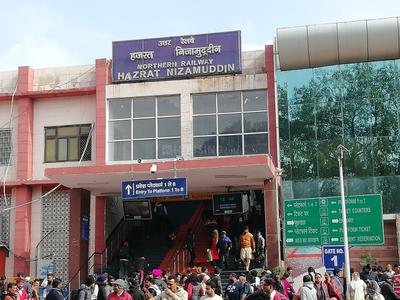 Nizamuddin East Travel/Commute 1