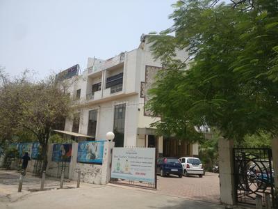 Vinod Nagar West Schools/Universities 1