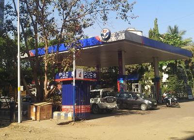 Kopar Khairane Petrol Pumps 1