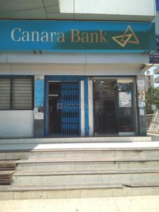 Dhanori Banks 1
