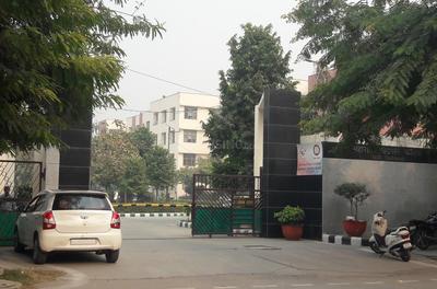 Vasundhara Enclave Schools/Universities 1