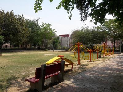 Sri Niwaspuri Parks 1