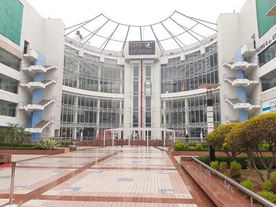 Shalimar Bagh Shopping Malls 1