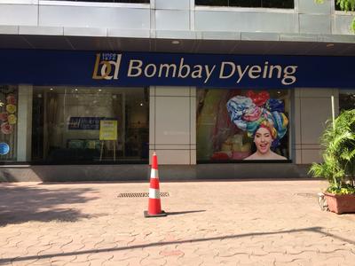 Khar West Groceries/Supermarkets 1