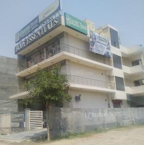 Sector 141 Fitness & Beauty 1