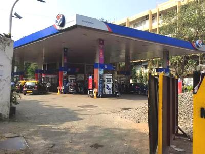 Lower Parel Petrol Pumps 1