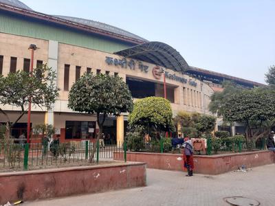 Kashmere Gate Travel/Commute 1