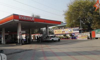 Sector 17 Petrol Pumps 1