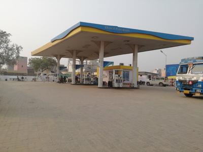 Badkhal Village Petrol Pumps 1