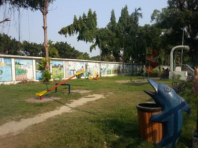 Bangur Avenue Parks 1