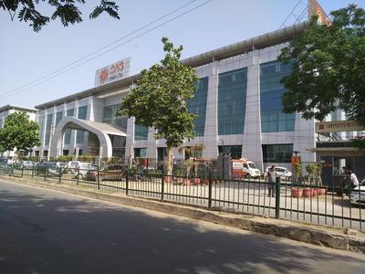 Sector 16 Hospitals/Clinics 1