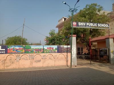 Sector 57 Locality Images 2