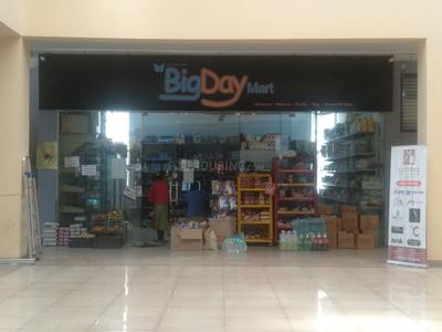 Sector 128 Stores/Shops 1