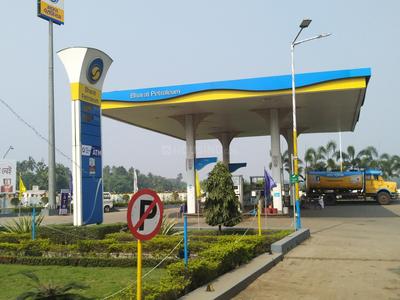 Daluigacha Petrol Pumps 1