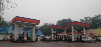 Soami Nagar Petrol Pumps 2