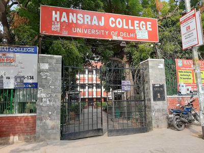 University Enclave Travel/Commute 1