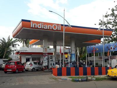 Haltu Petrol Pumps 1