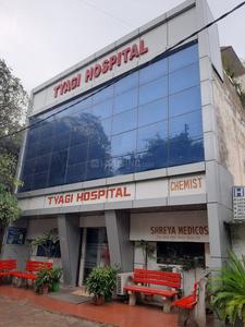 Azadpur Hospitals/Clinics 1