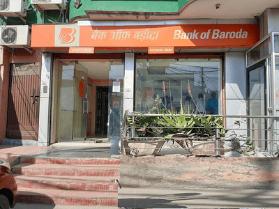 Puth Khurd Banks 1
